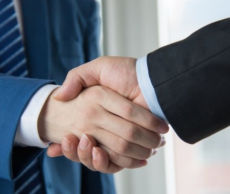 28918753_223409215085_2